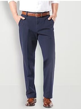NWT Dockers Workday Khaki Classic Fit Navy Size 34x32